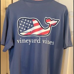 Vineyard vines Size Small SS men’s T-shirt pocket Flag whale tee